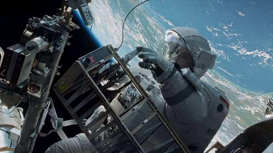  Gravity kamera arkası