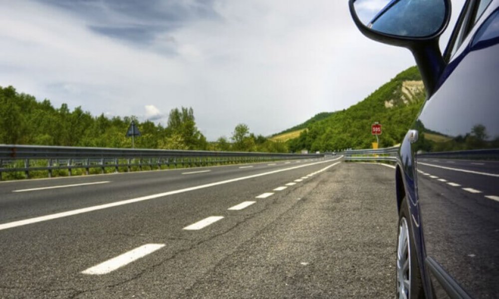 Aracım Yolda Giderken Tekliyor