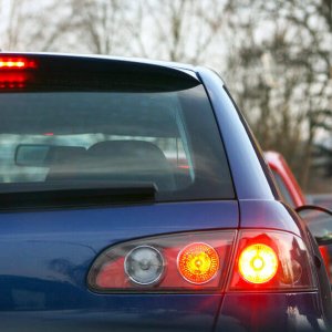 Araç Frene Basınca Neden Titrer?