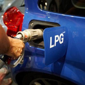 Aracım Yolda Giderken Gaz Kesiyor