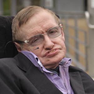 Stephen Hawking Dünyayı 100 Yıl Içerisinde Terk Etmeliyiz