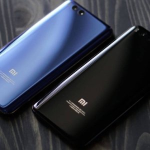 Xiaomi Seramik Kasa Farkı (Seramik Mi Cam Mı?)